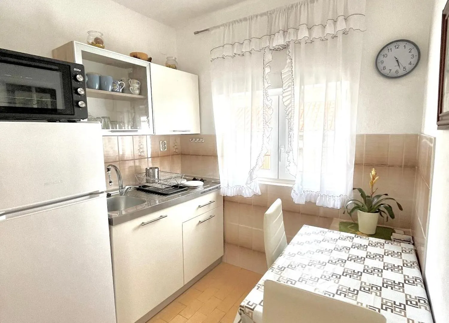 Happy Apartments In The Centre Of Kukljica - Ugljan Island