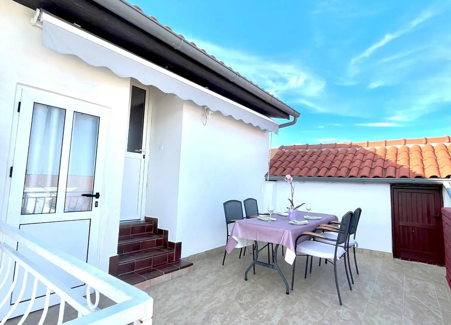 Happy Apartments In The Centre Of Kukljica - Ugljan Island